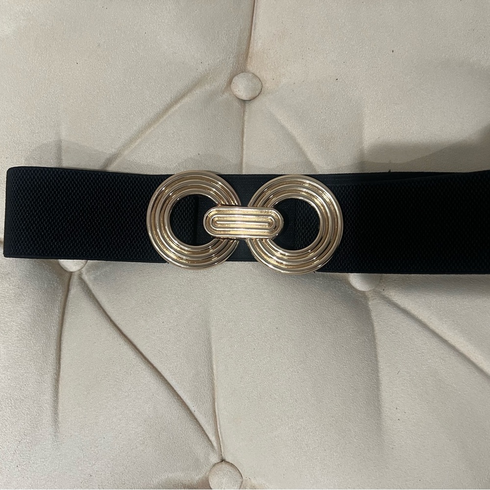Black elastic gold embellished buckle